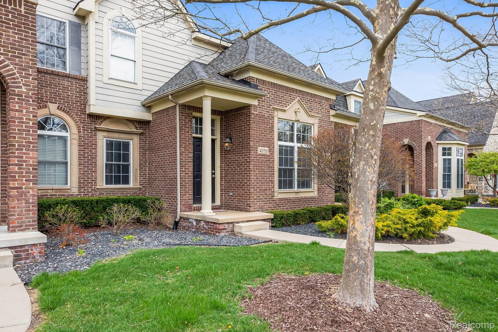 45751 North Stonewood Road Canton, MI 48187 - Photo 21 of 33 20.jpg