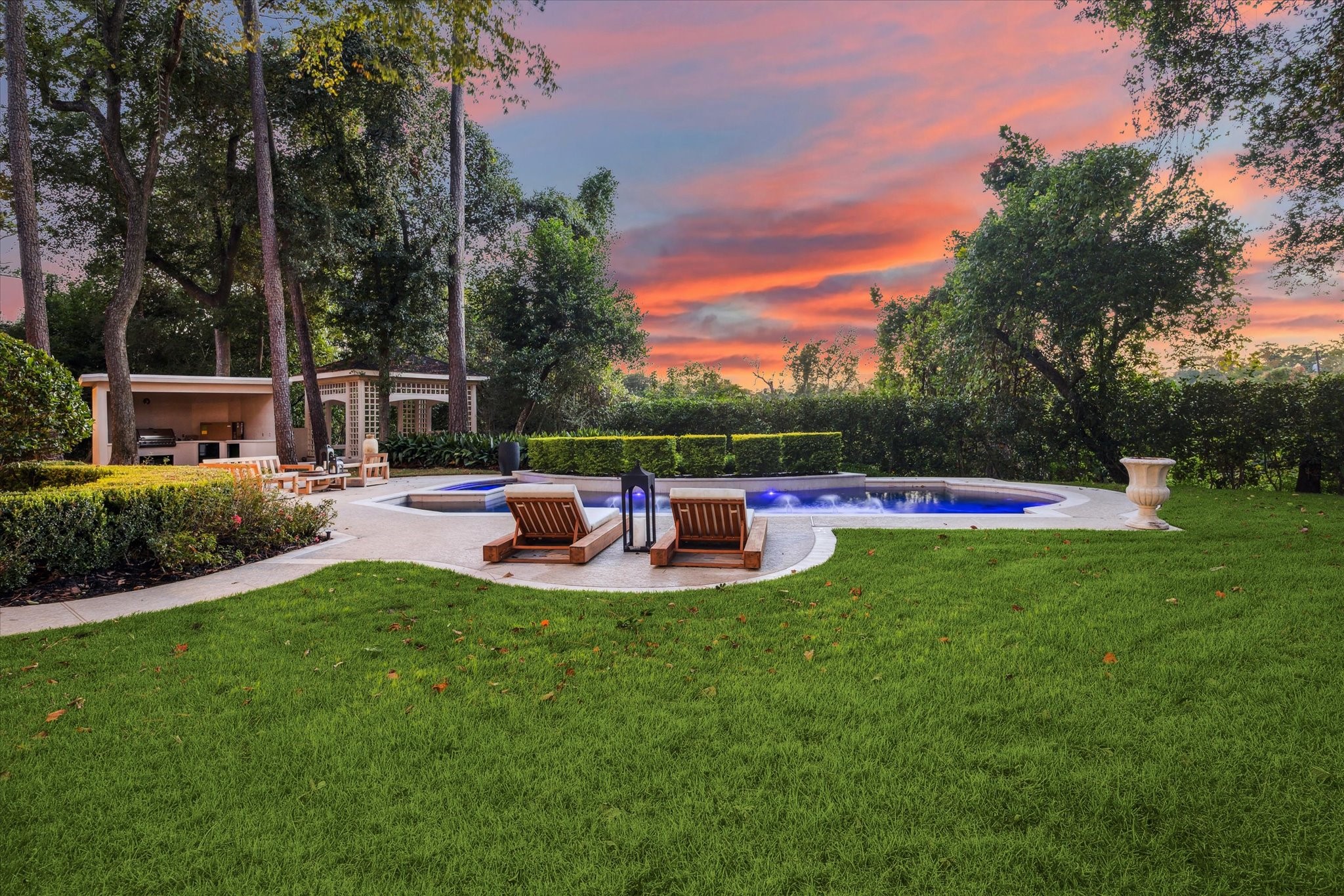 918 Huntington Cove Houston, TX 77063 - Photo 18 of 50 Take a moment and envision your perfect evening, right here in your own private oasis, gazing and witnessing the breathtaking sunset.