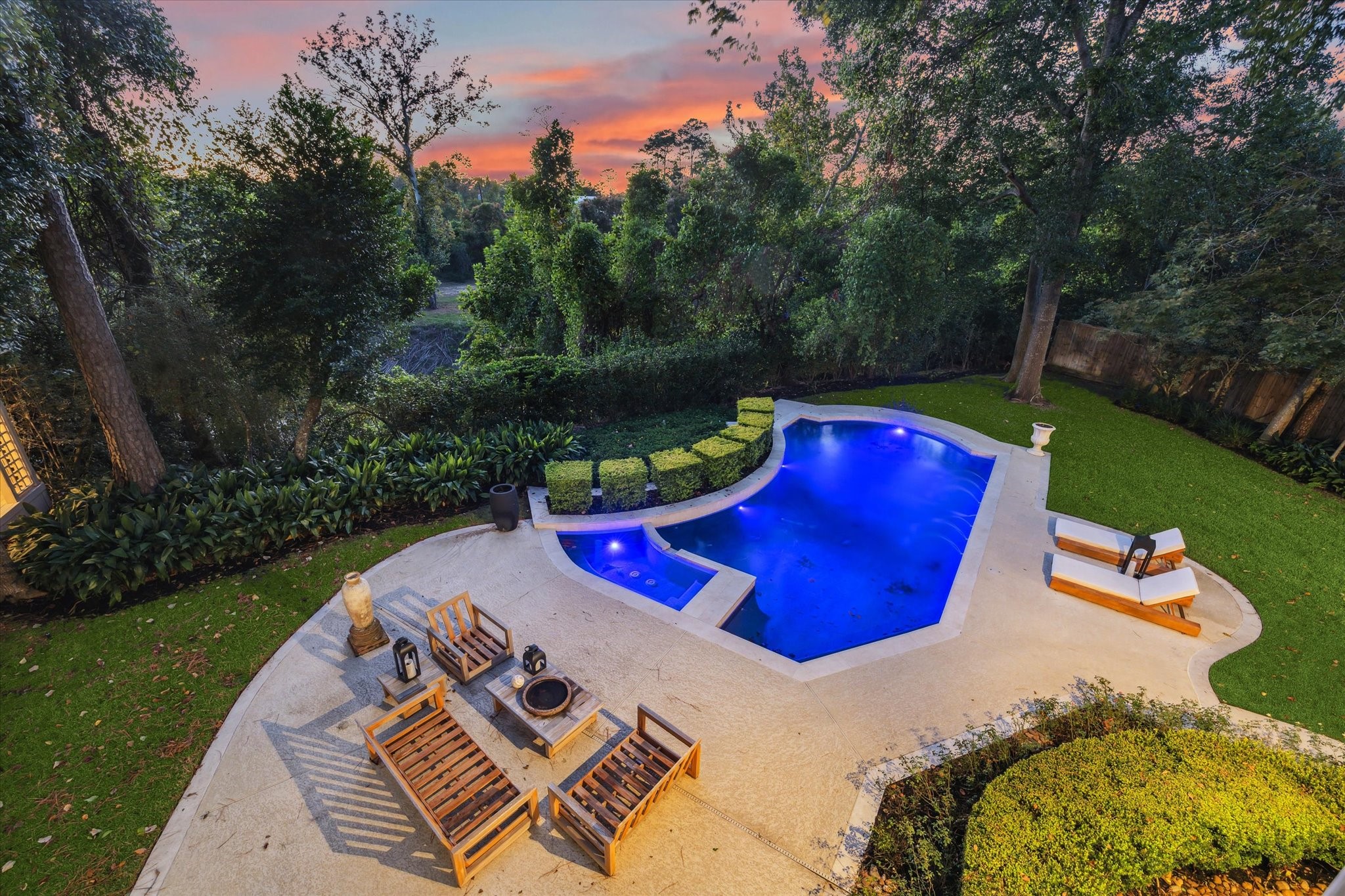 918 Huntington Cove Houston, TX 77063 - Photo 23 of 50 An elevated prospective taken from the second floor balcony captivating top-down view of the pool.