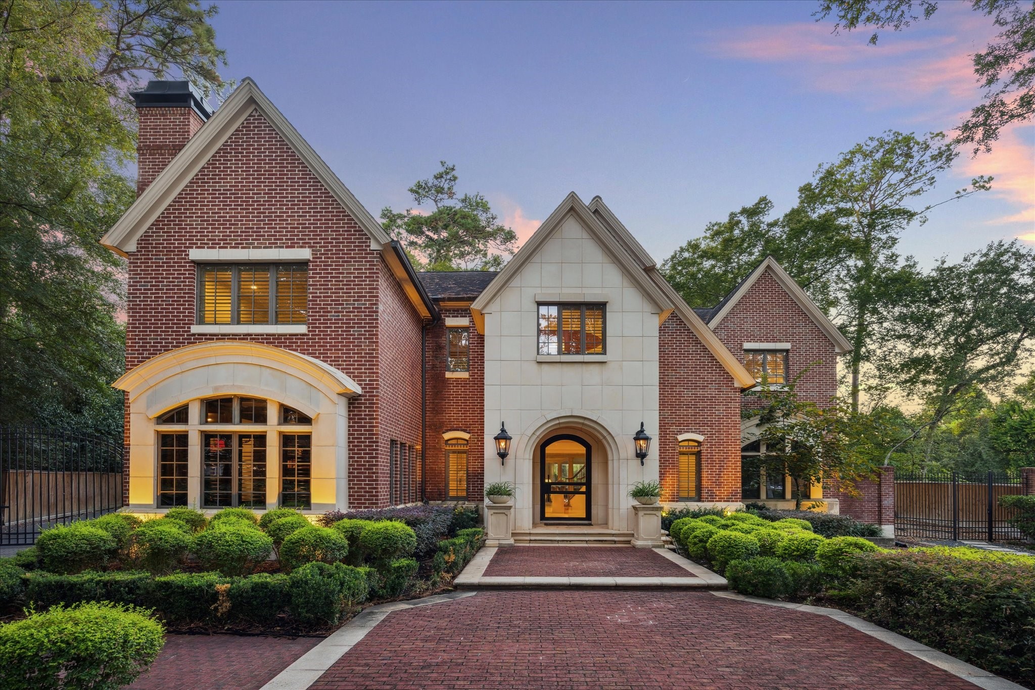 918 Huntington Cove Houston, TX 77063 - Photo 3 of 50 The home's majestic front elevation with such a commanding presence.