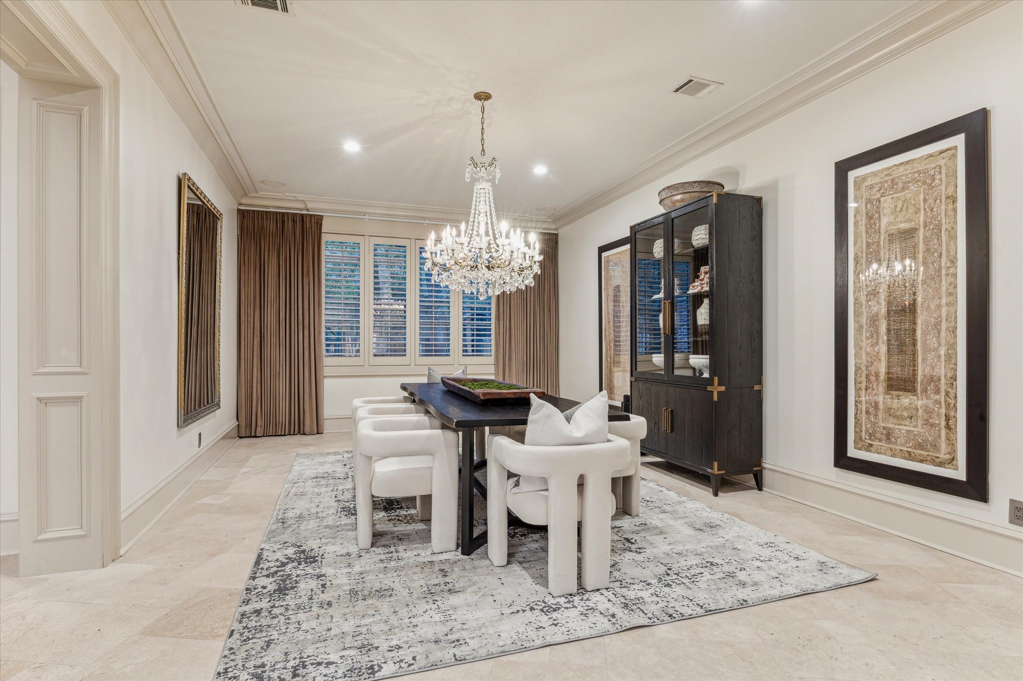 918 Huntington Cove Houston, TX 77063 - Photo 10 of 50 Formal dining room with the perfect space and intimate atmosphere ideal for a seated sophisticated gatherings.
