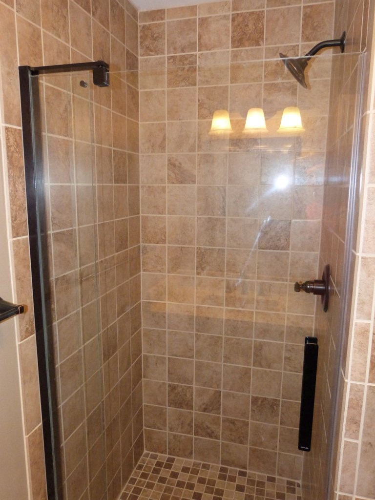1463 Pittsburgh Road Franklin, PA 16323 - Photo 13 of 32 a bathroom with a shower