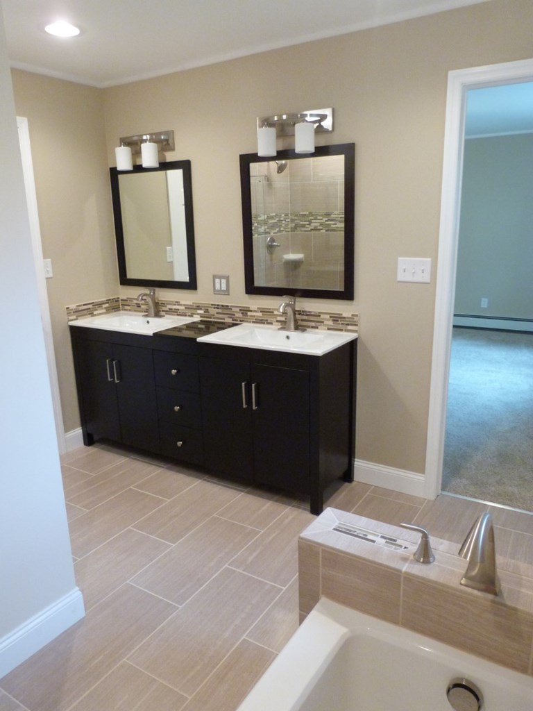 1463 Pittsburgh Road Franklin, PA 16323 - Photo 27 of 32 a living room with granite countertop furniture and mirror