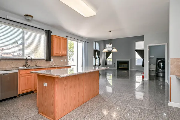 $4,000 | 5495 Chapel Hill, Gurnee, IL 60031
