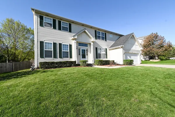 $4,000 | 5495 Chapel Hill, Gurnee, IL 60031