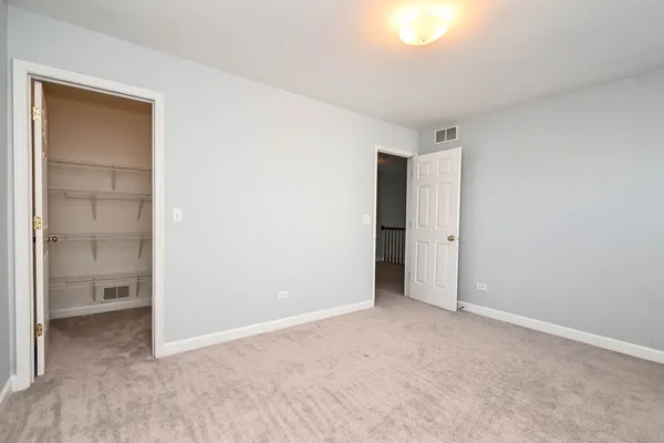 $4,000 | 5495 Chapel Hill, Gurnee, IL 60031