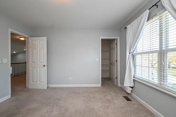 $4,000 | 5495 Chapel Hill, Gurnee, IL 60031