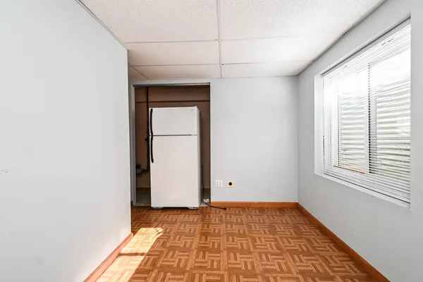 $4,000 | 5495 Chapel Hill, Gurnee, IL 60031