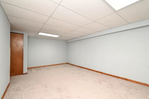 $4,000 | 5495 Chapel Hill, Gurnee, IL 60031