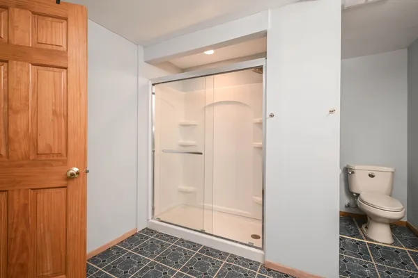 $4,000 | 5495 Chapel Hill, Gurnee, IL 60031