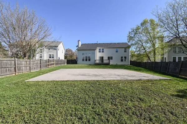 $4,000 | 5495 Chapel Hill, Gurnee, IL 60031