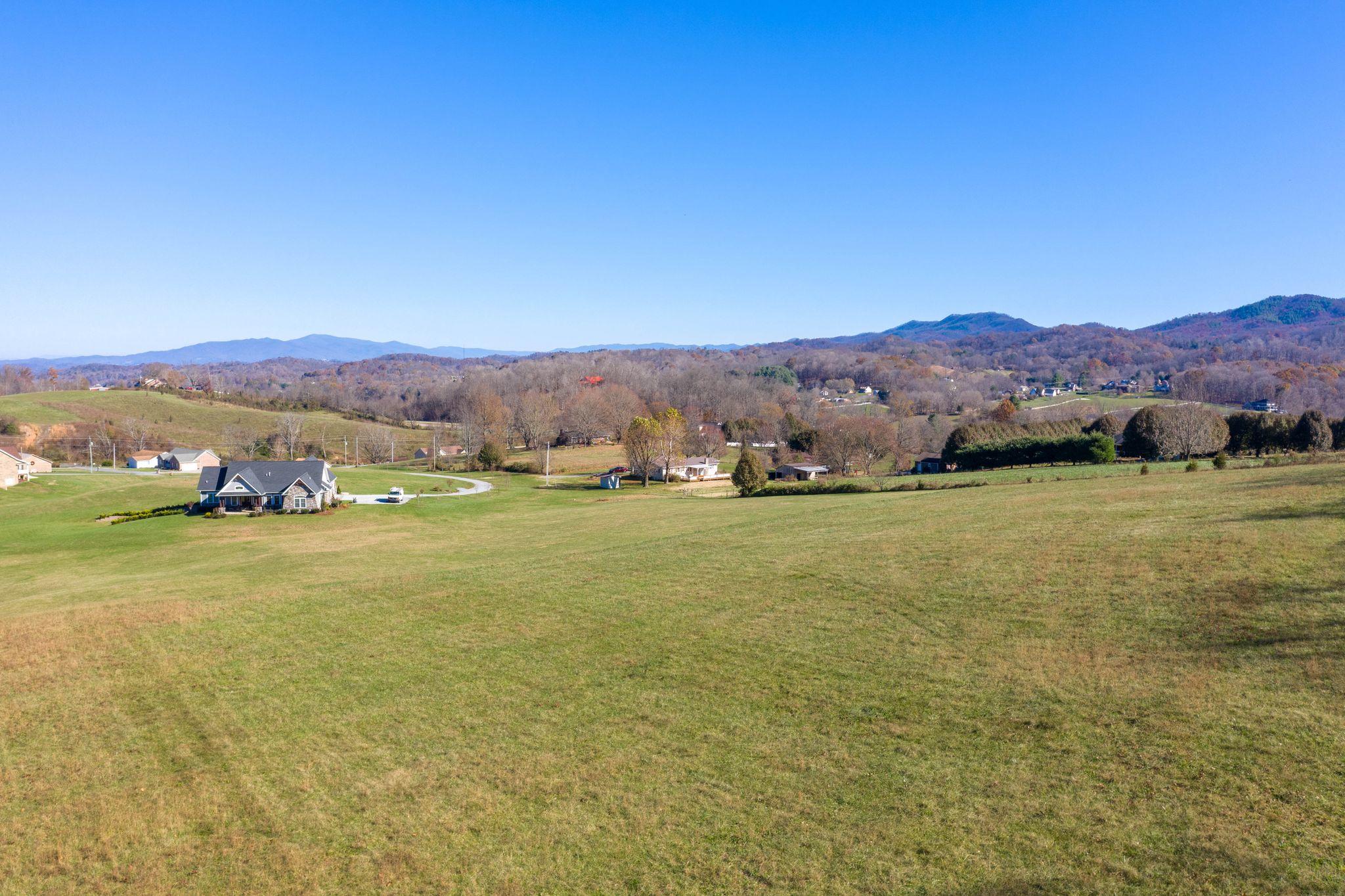 147 Garland Road, Unit 1 Unicoi, TN 37692 - Photo 9 of 21 147 Garland Rd (14 of 50)