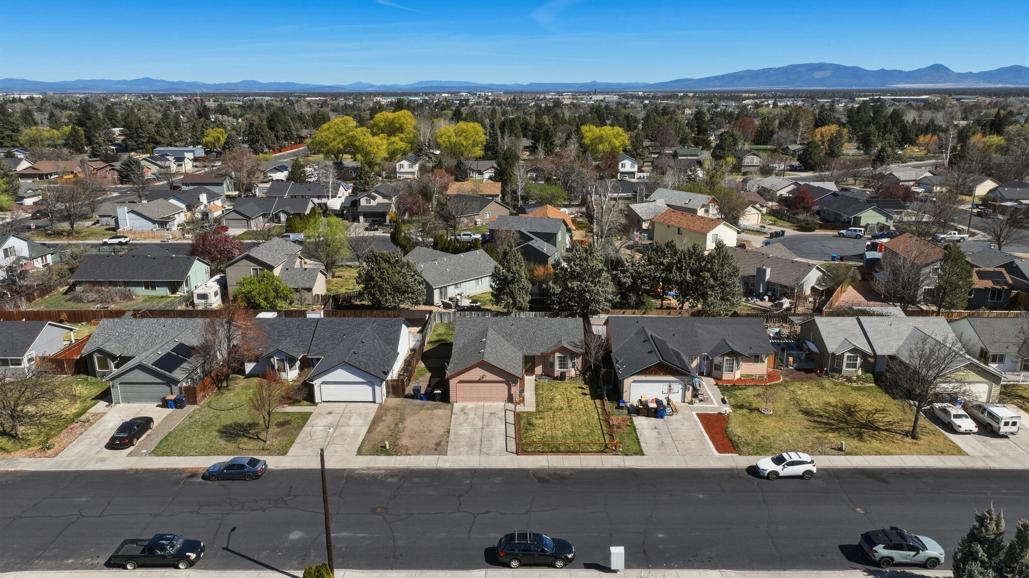 2004 Southwest 29th Street Redmond, OR 97756 - Photo 36 of 37 5-web-or-mls-Riley_Visuals_005