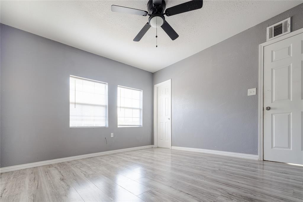 310 South Rusk Street Groesbeck, TX 76642 - Photo 5 of 16 Gallery Image 5