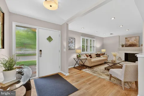 $1,265,000 | 6409 Old Dominion Drive, McLean, VA 22101