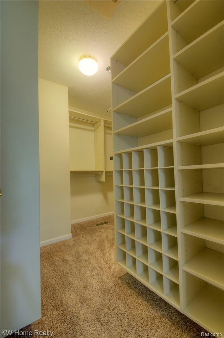 23903 Berg Road Southfield, MI 48033 - Photo 34 of 55 930A1180_1_2.jpg