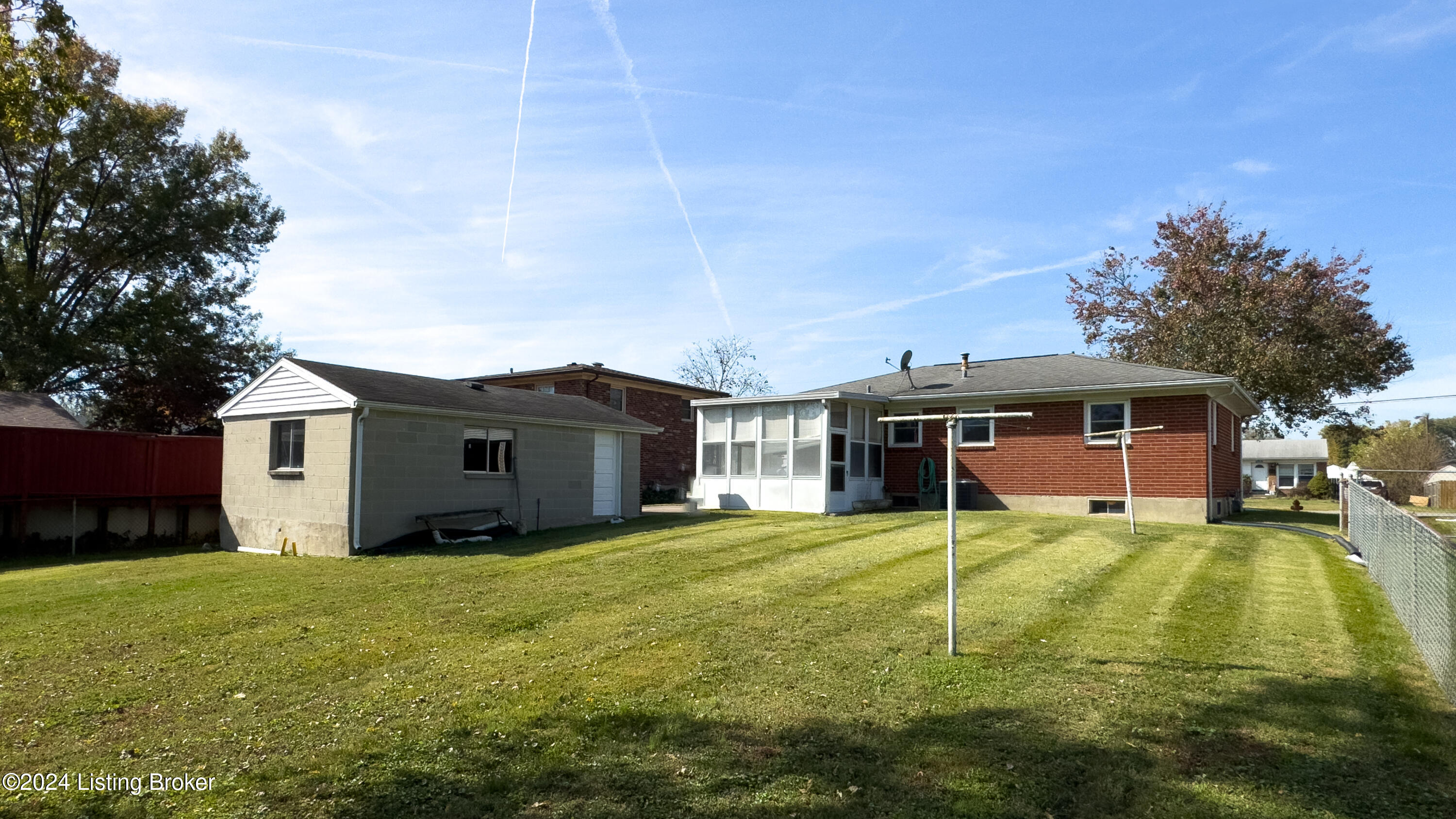 10913 Torrington Road Louisville, KY 40272 - Photo 38 of 39 10913 Torrington Rd-36