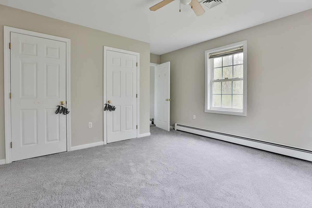 24 Pingree Hill Road Derry, NH 03038 - Photo 13 of 23