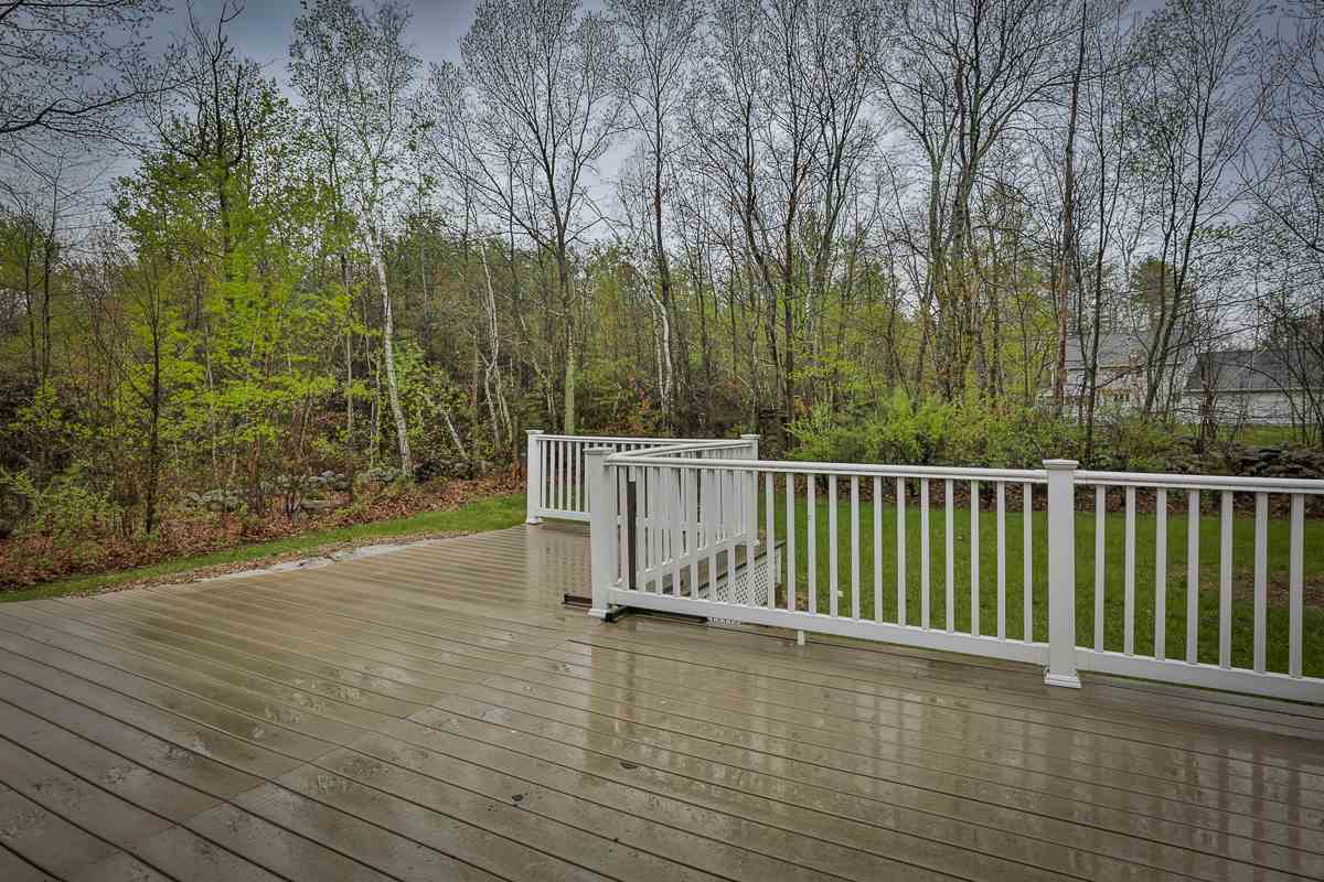 24 Pingree Hill Road Derry, NH 03038 - Photo 20 of 23