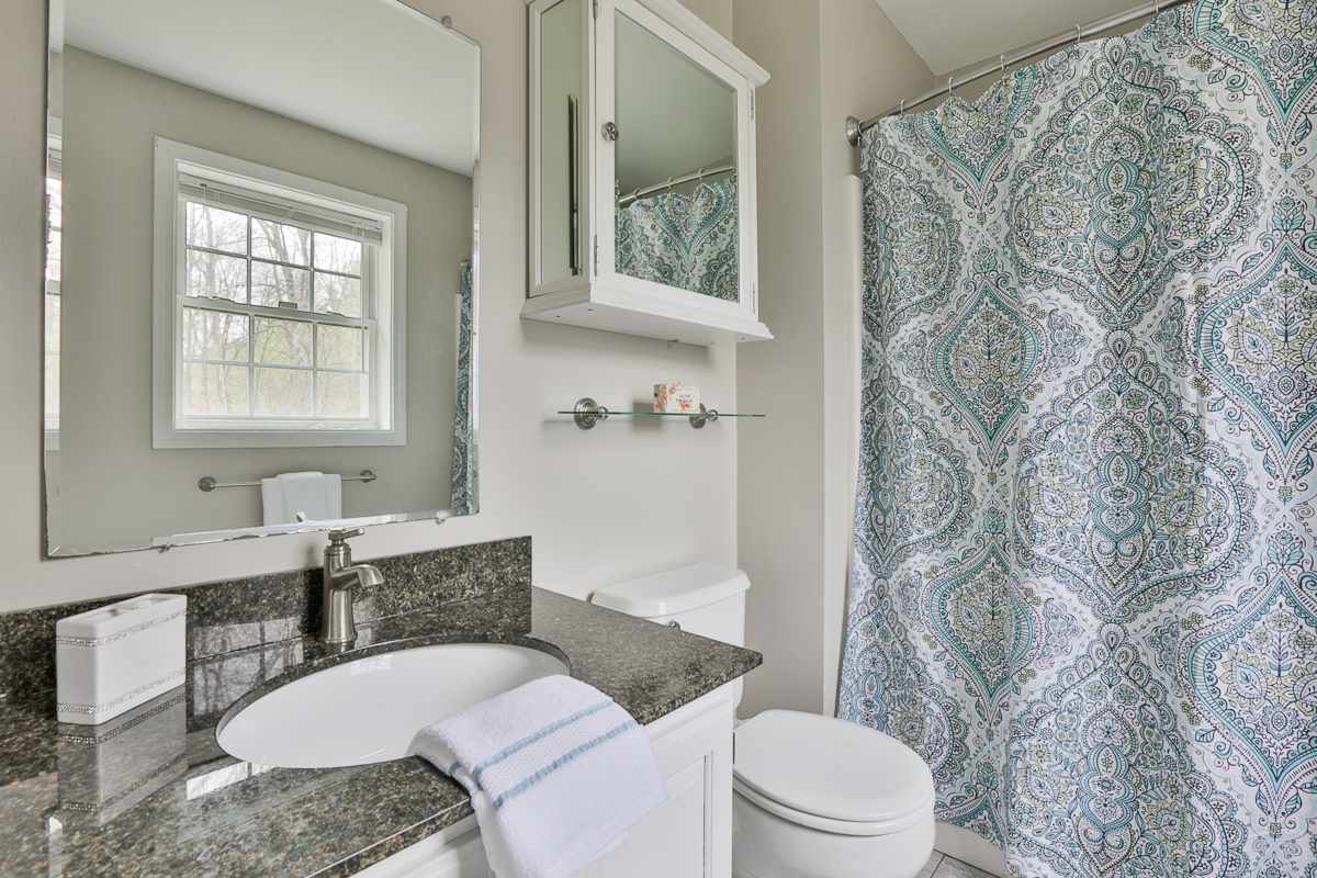 24 Pingree Hill Road Derry, NH 03038 - Photo 6 of 23