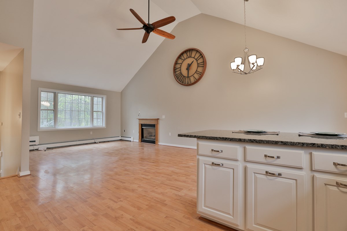 24 Pingree Hill Road Derry, NH 03038 - Photo 10 of 23