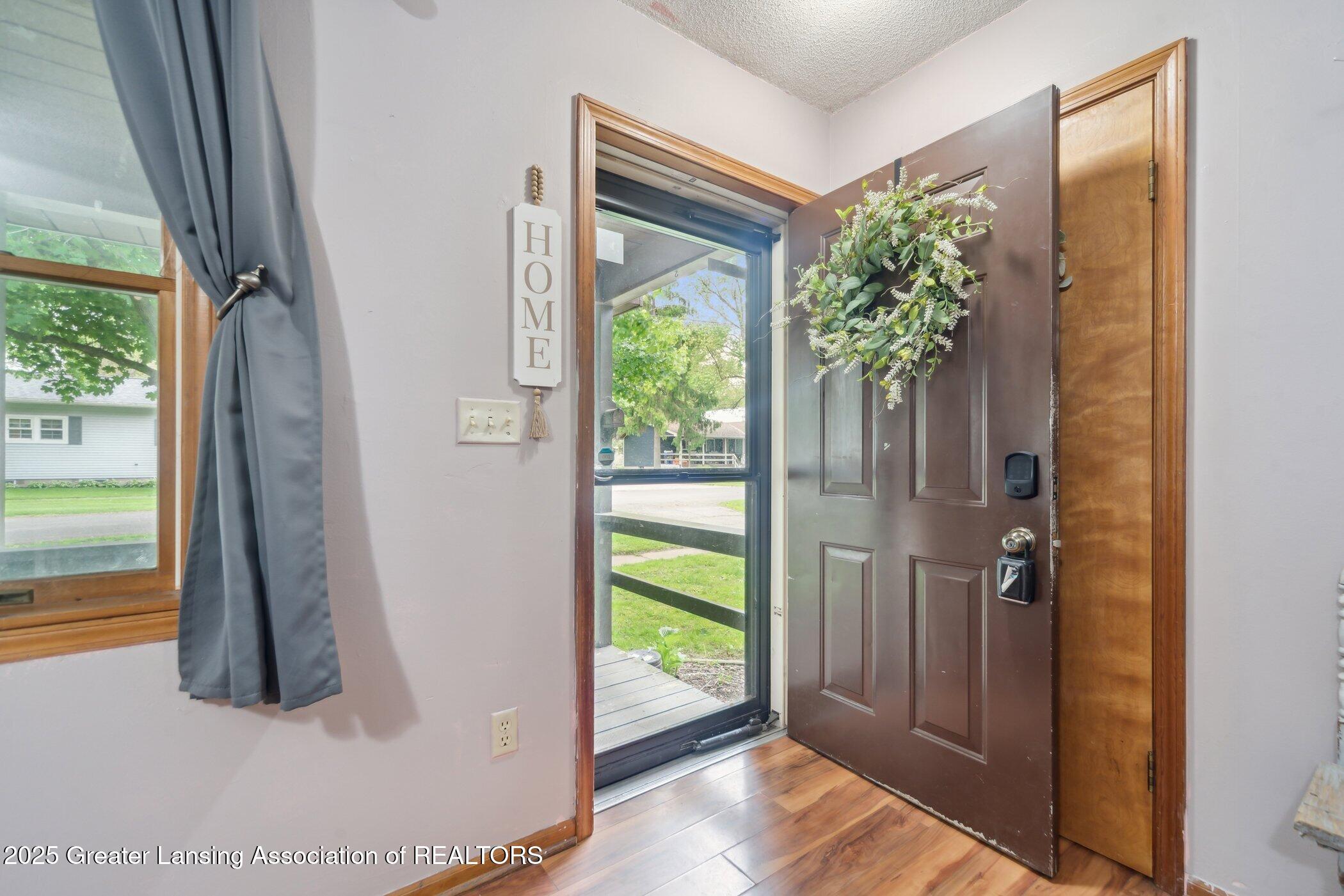 445 Oak Street Maple Rapids, MI 48853 - Photo 11 of 28 445-Oak-St-Maple-Rapids-MI-48853-WindowS