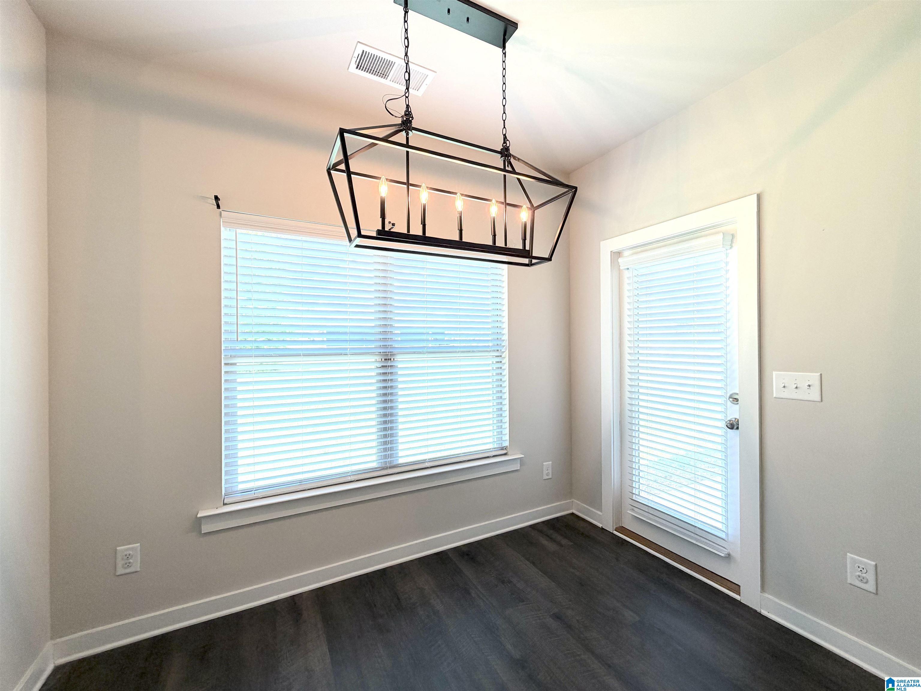 65 Ridgeview Circle Jemison, AL 35085 - Photo 11 of 41