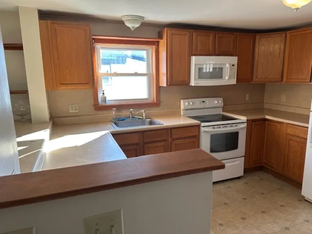 $1,650 | 31 Central Square, Unit B, Troy, NH 03465