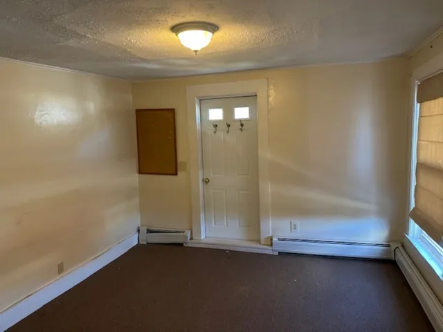 $1,650 | 31 Central Square, Unit B, Troy, NH 03465