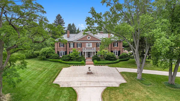 $5,800,000 | 1995 San Lu Rae Drive Southeast, East Grand Rapids, MI 49506