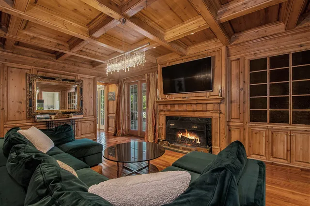 $5,800,000 | 1995 San Lu Rae Drive Southeast, Grand Rapids, MI 49506