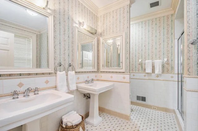 $5,800,000 | 1995 San Lu Rae Drive Southeast, Grand Rapids, MI 49506