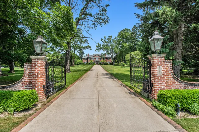 $5,800,000 | 1995 San Lu Rae Drive Southeast, Grand Rapids, MI 49506