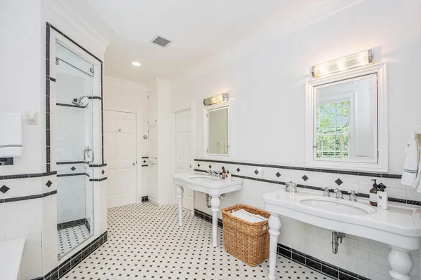 $5,800,000 | 1995 San Lu Rae Drive Southeast, East Grand Rapids, MI 49506