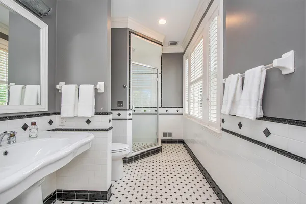 $5,800,000 | 1995 San Lu Rae Drive Southeast, East Grand Rapids, MI 49506