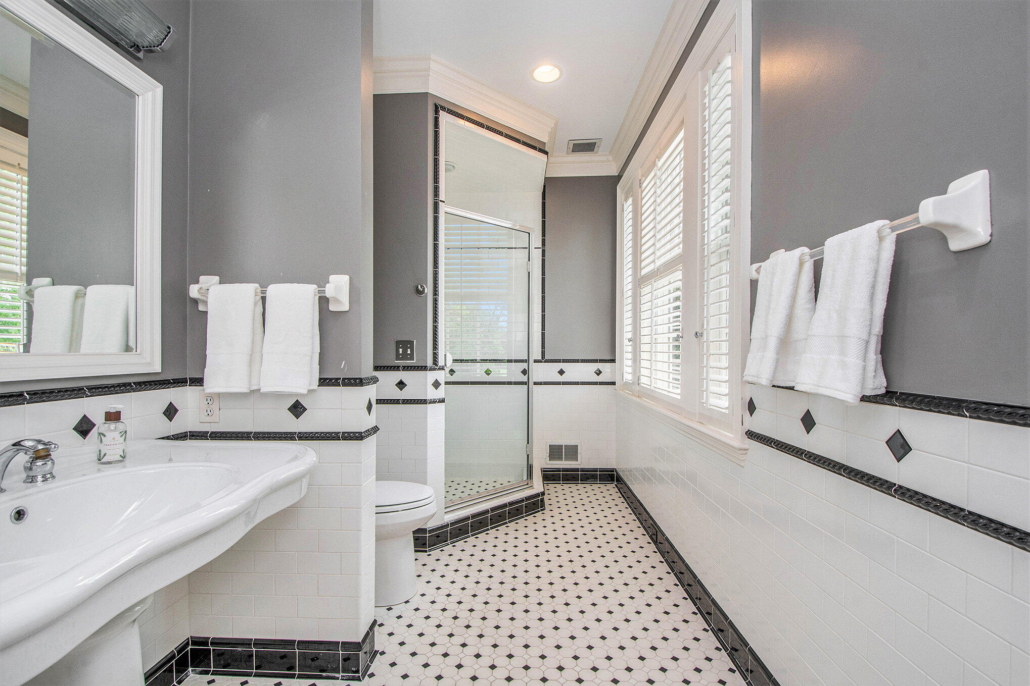 1995 San Lu Rae Drive Southeast East Grand Rapids, MI 49506 - Photo 27 of 51 26 Bedroom 3 Ensuite