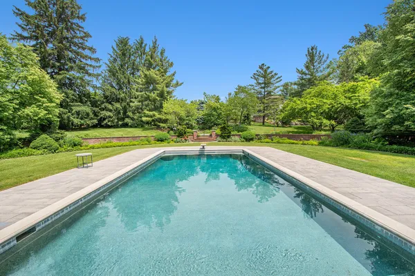 $5,800,000 | 1995 San Lu Rae Drive Southeast, East Grand Rapids, MI 49506