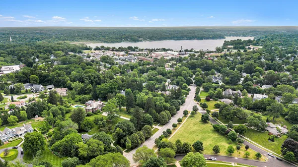 $5,800,000 | 1995 San Lu Rae Drive Southeast, East Grand Rapids, MI 49506