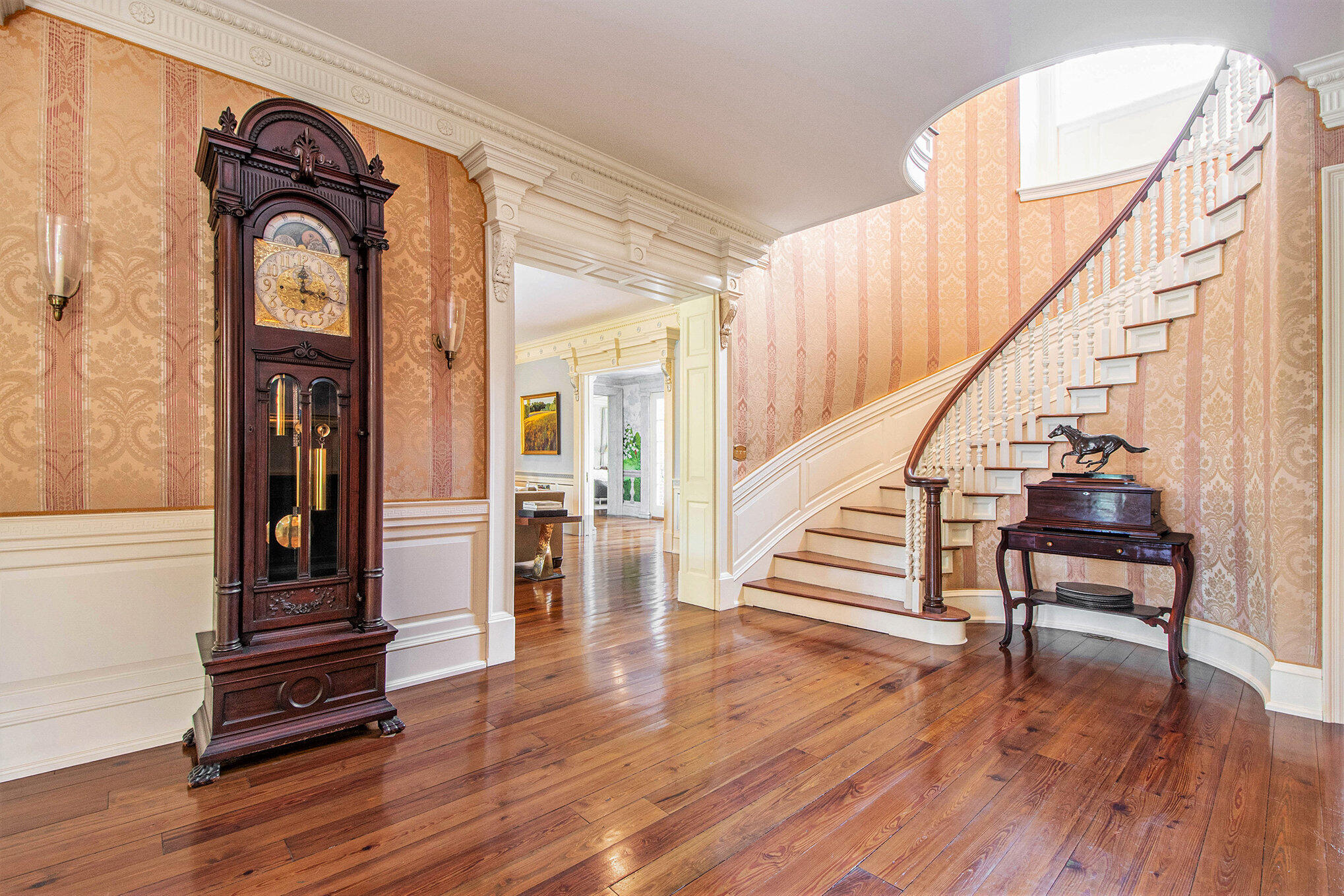 1995 San Lu Rae Drive Southeast East Grand Rapids, MI 49506 - Photo 5 of 51 4 Entry