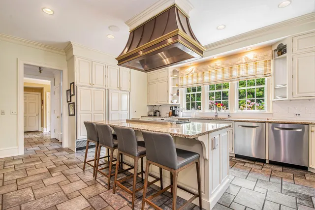 $5,800,000 | 1995 San Lu Rae Drive Southeast, Grand Rapids, MI 49506