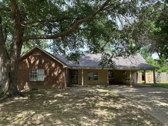 $1,400 | 1390 Greenland Road, Memphis, TN 38134