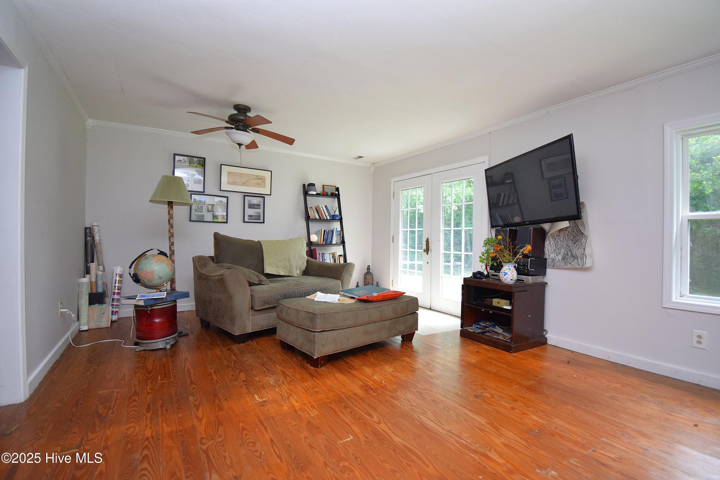 403 Styrontown Beach Road Oriental, NC 28571 - Photo 4 of 13 DSC_5477