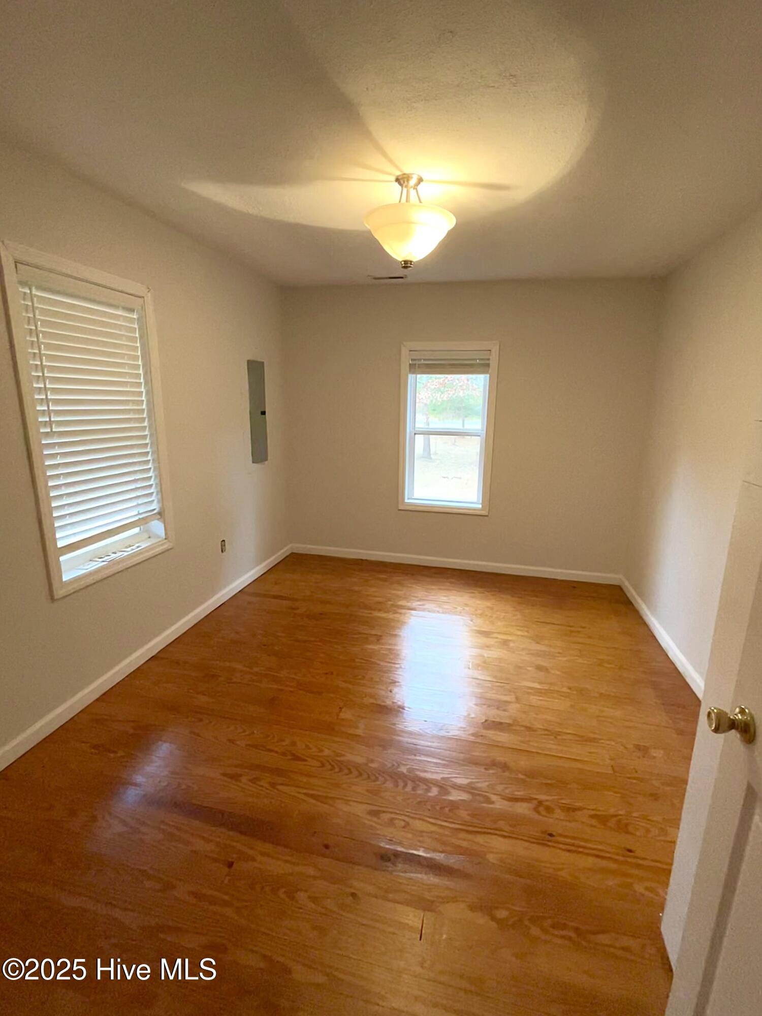 403 Styrontown Beach Road Oriental, NC 28571 - Photo 9 of 13 FullSizeRender