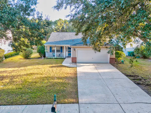 $405,000 | 13 Hidden Lakes Lane, Bluffton, SC 29910