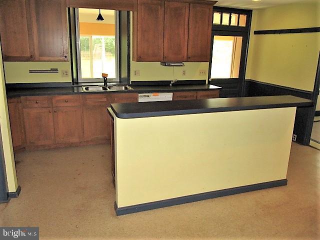 807 Fish And Game Road Littlestown, PA 17340 - Photo 15 of 50 Kitchen with a breakfast bar