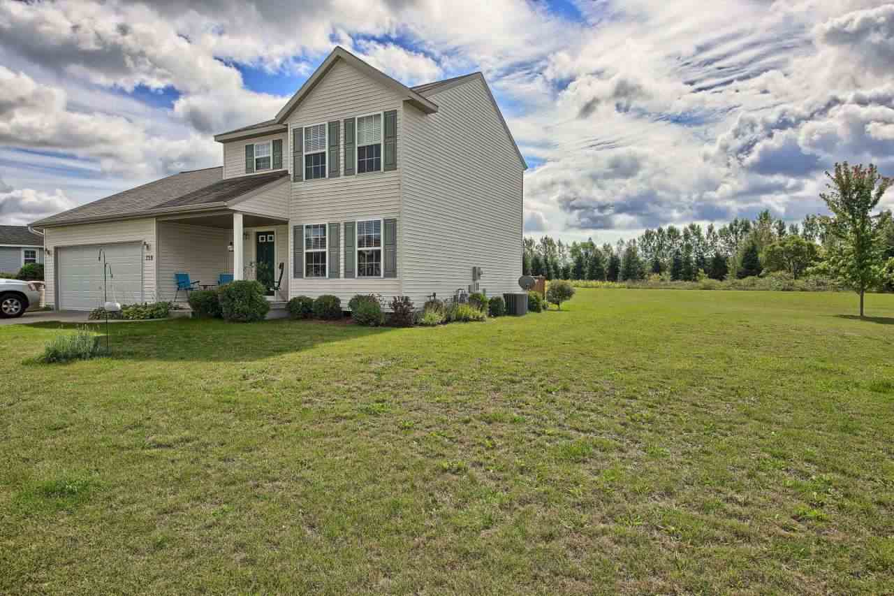 759 Strohm Road Traverse City, MI 49696 - Photo 40 of 47 1837789-39.JPG