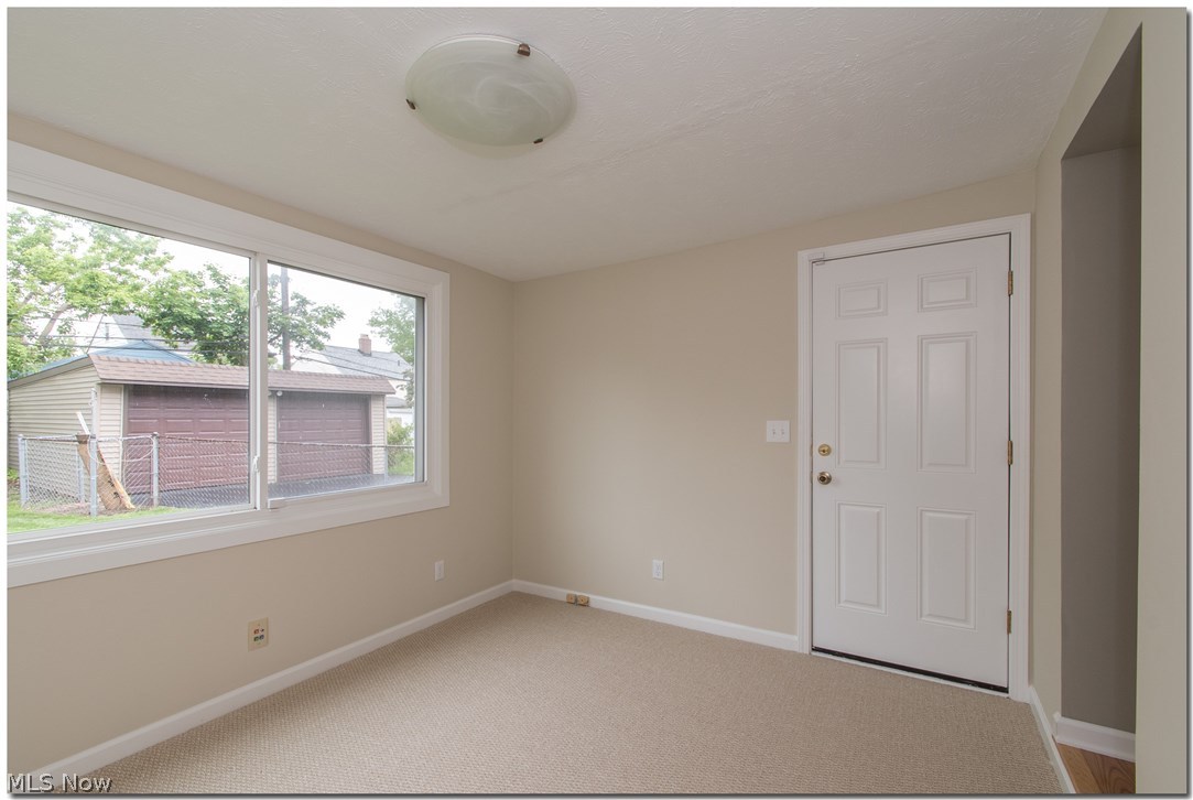 4406 Baintree Road University Heights, OH 44118 - Photo 11 of 29