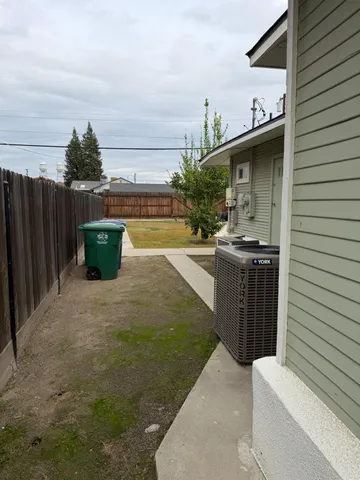 $365,000 | 1044 K Street, Reedley, CA 93654