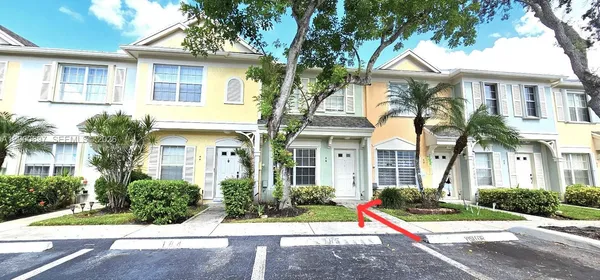 $2,350 | 46 Simonton Circle, Weston, FL 33326