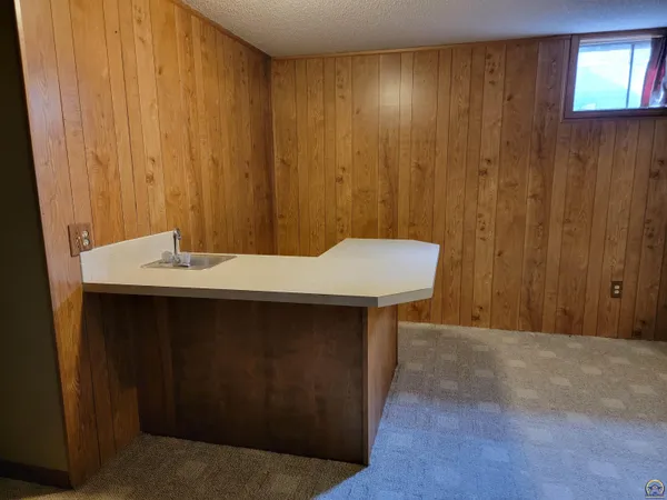 $335,000 | 2225 Redwood Avenue, Emporia, KS 66801